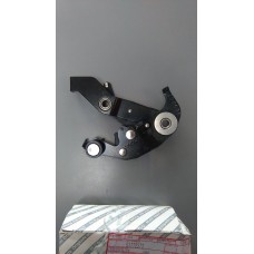 Кронштейн крепления двери Fiat 