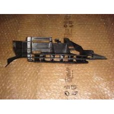 Кронштейн бампера Peugeot 307 передний R